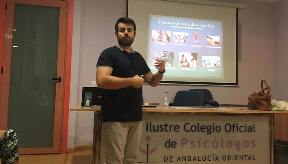 Charla sobre Terapia Centrada en el Sentido en el Colegio Oficial de Psicólogos (Almería, 2019)